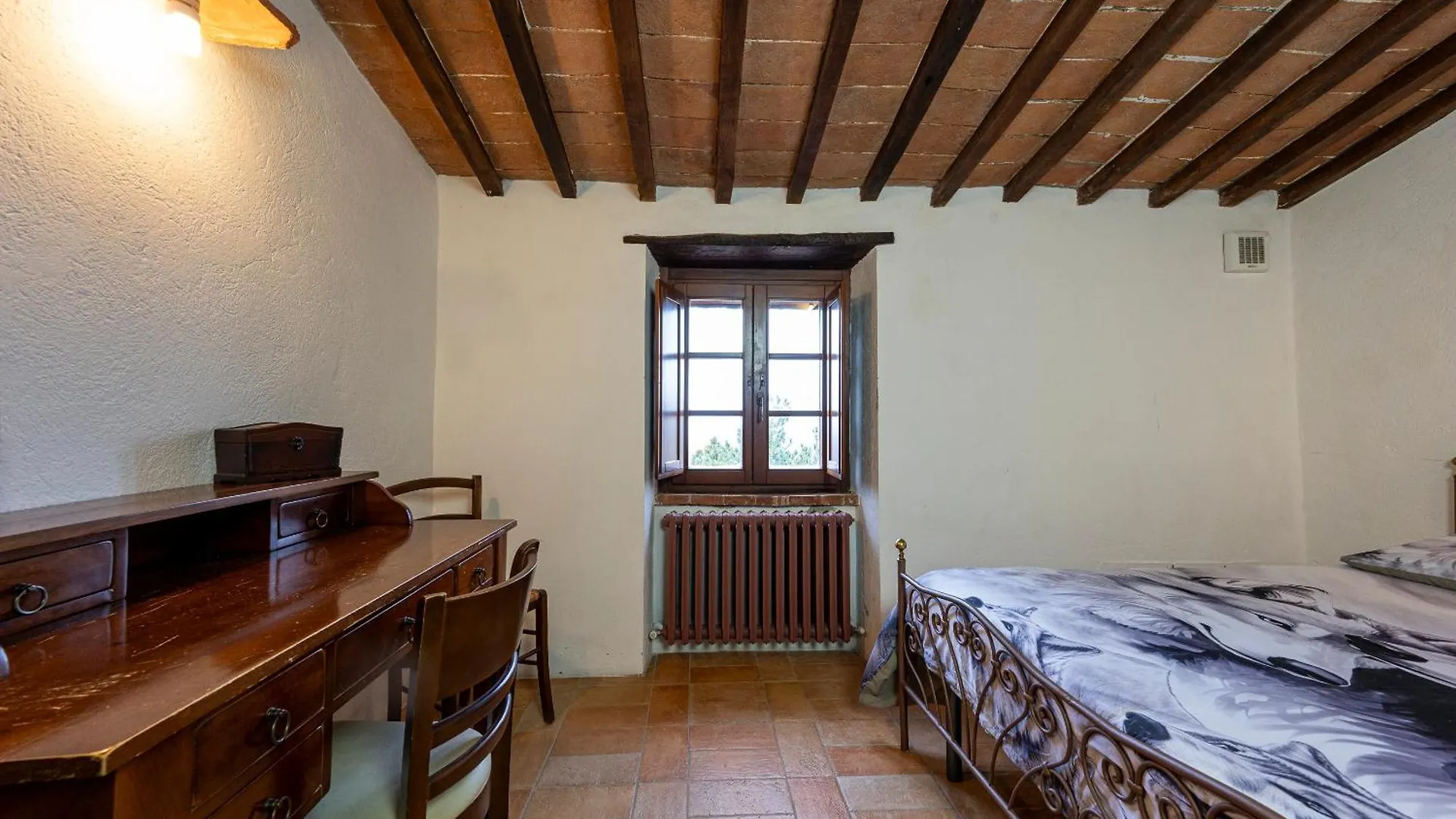 Il Borgo Del Lupo Villa Sarteano 0*,  Italy